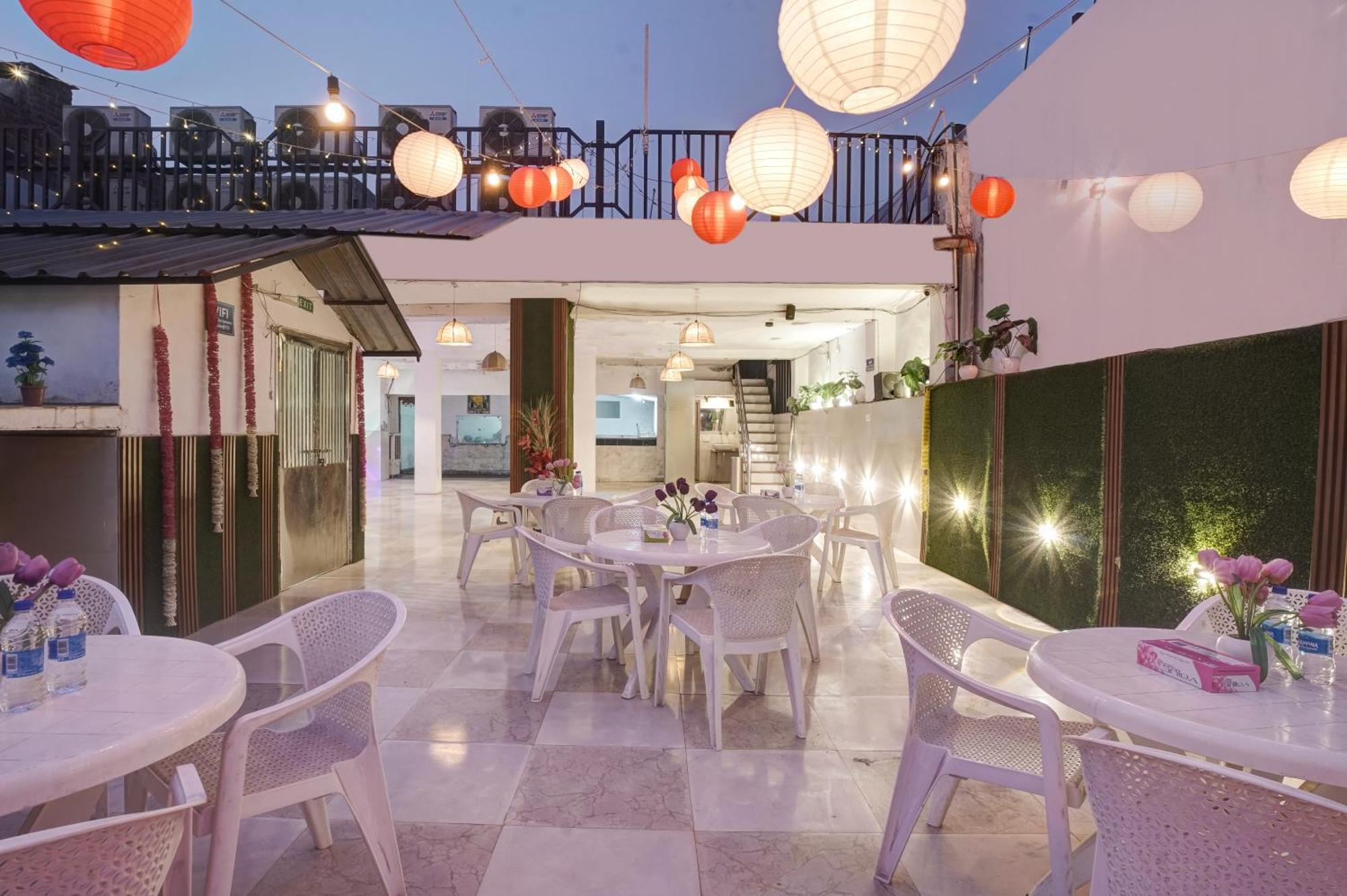 The Saina International - New Delhi, Paharganj Hotel Exterior photo